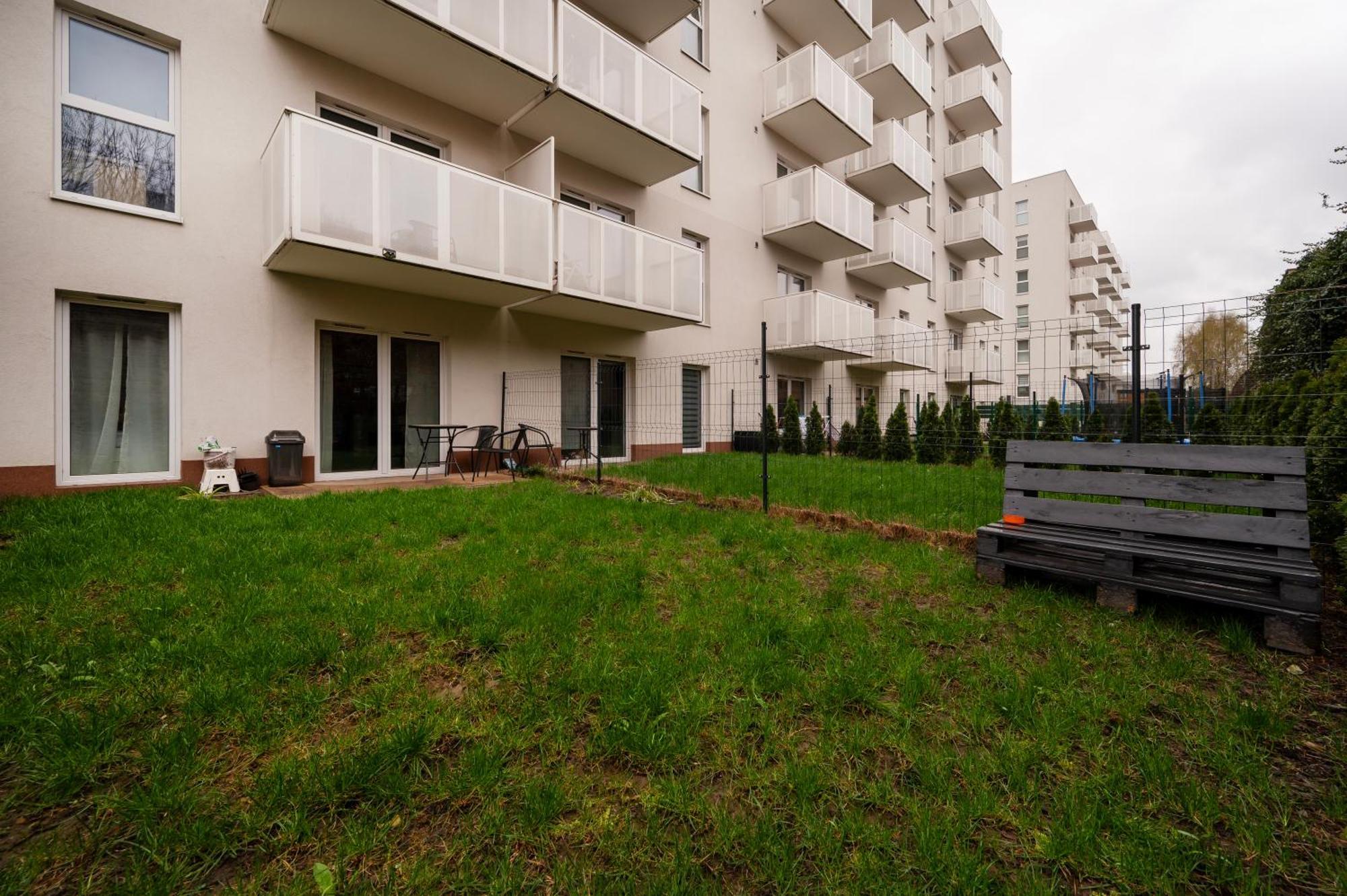 Hideaway Apartment - Terrace With Garden & Parking- By Rentujemy วูดช์ ภายนอก รูปภาพ